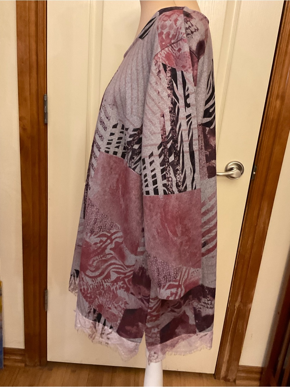 Avenue Rose/Mauve Patterned Sparkly Embellished Top Fringed Lace Hemline 22/24W - Picture 3 of 10